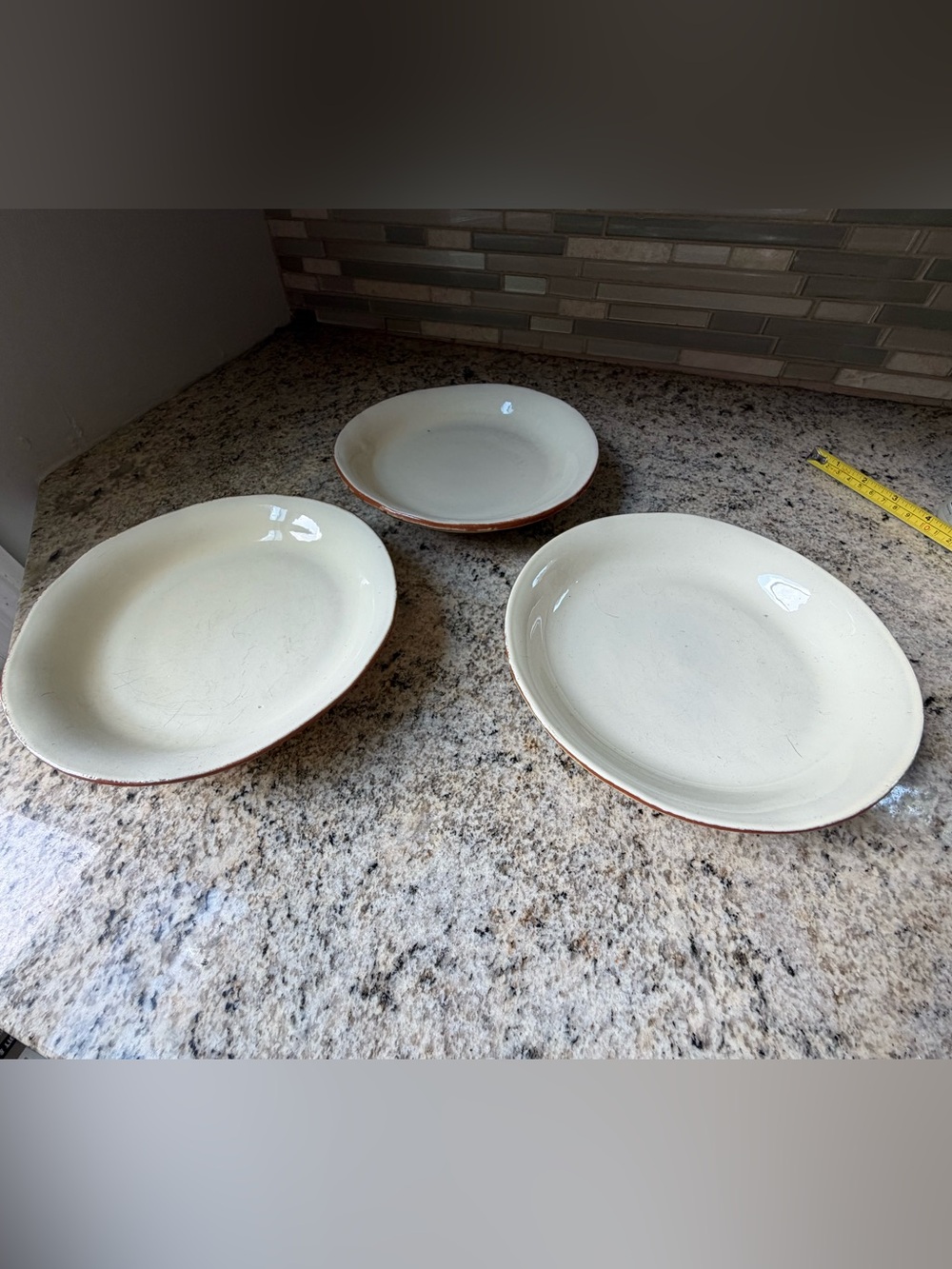 3 Vietri Cucina Fresca crema Cream Shallow bowls side Salad Plates 7.5”